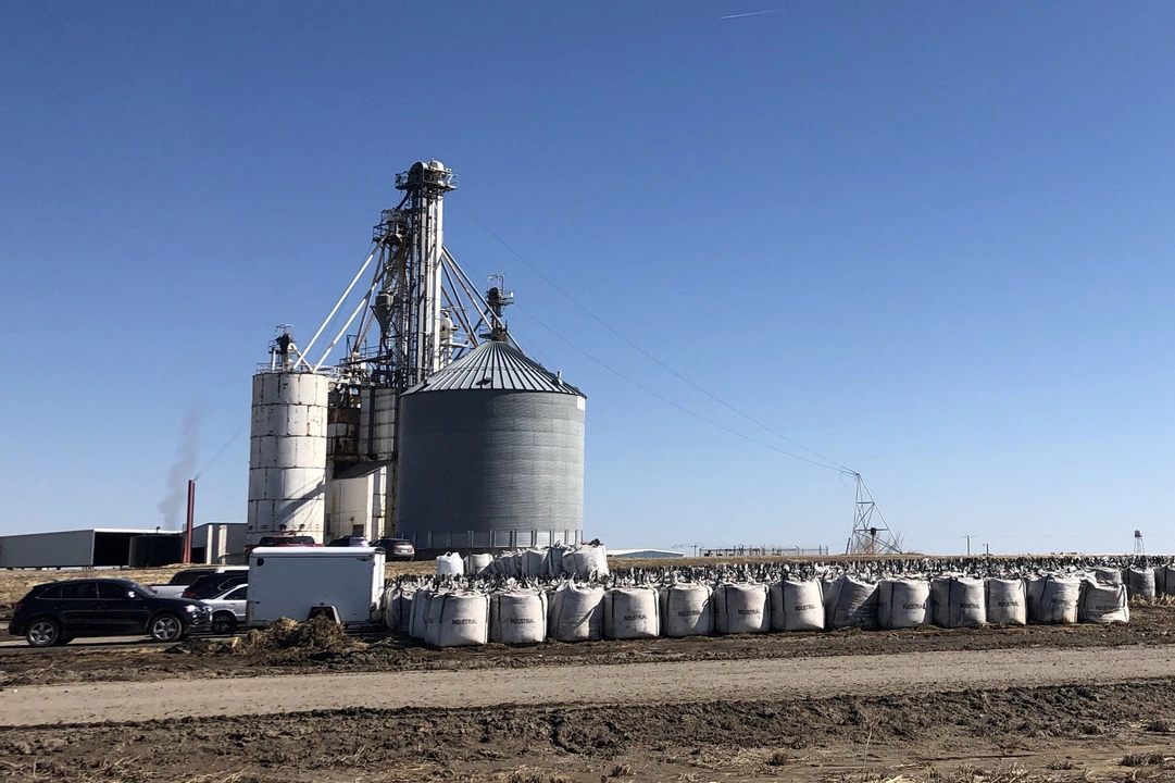 FILE PHOTO: AltEn LLC ethanol plant is seen in Mead, Nebraska, U.S., March 21, 2019. Picture taken on March 21, 2019. REUTERS/Humeyra Pamuk/File Photo